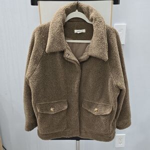 Universal Thread Tan Sherpa Jacket
